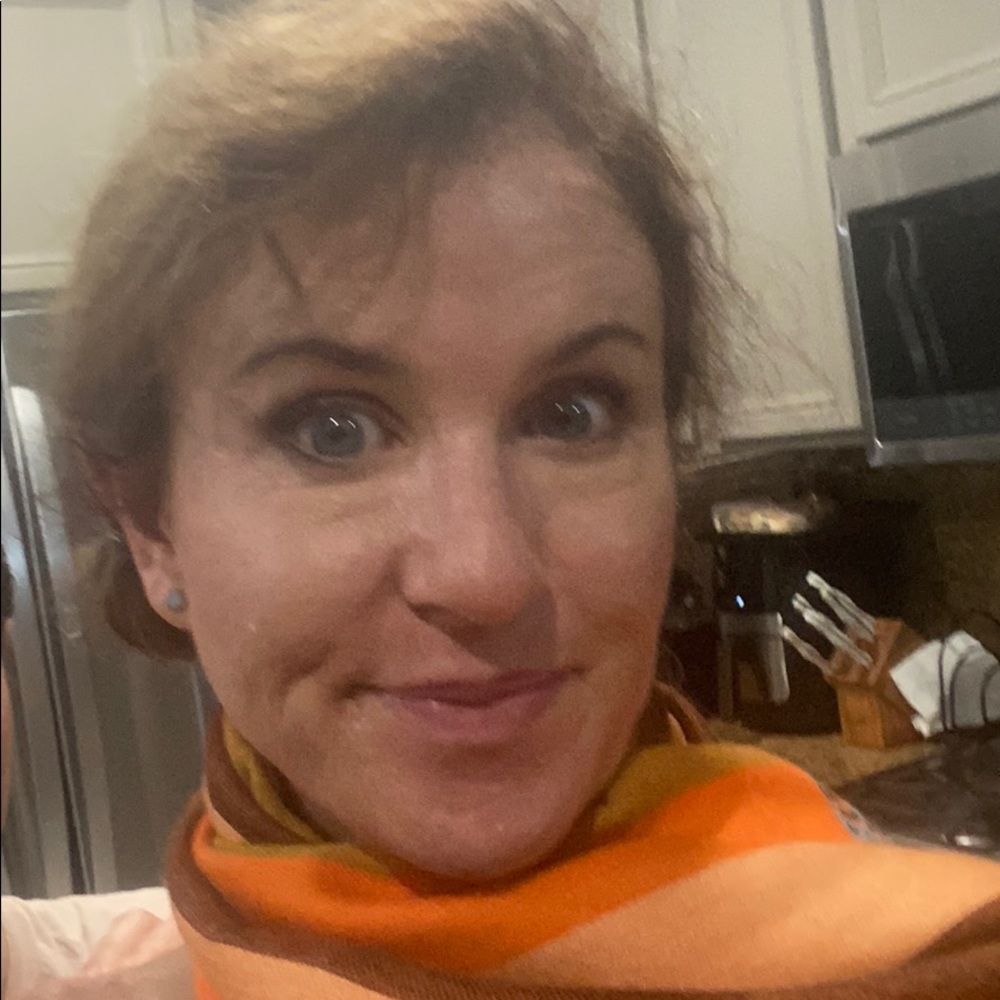 Meet your Posher, Victoria